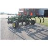 Image 8 : JD 714 9 shank soil saver, true depth shanks, walking tandem axles, low acres