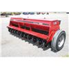 Image 5 : CIH 5100 soybean special, 21 run seed drill, grass box, double disc, press wheels, rear hitch