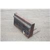 Image 4 : Frey 4' manure bucket, Frey QT