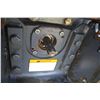 Image 11 : New Holland 8670 4wd tractor, cab, air, 520/85R38, 3 remotes, changeable pto, supersteer, 12 front w