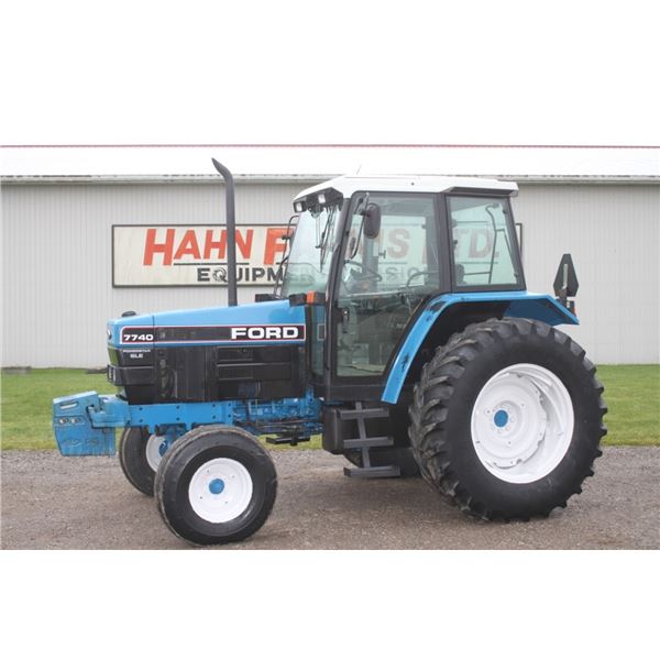 Ford 7740 SLE 2wd tractor, cab, air, 18.4x34,  2 remotes, 18.4x34, 6 front weights, 5162 hours, one