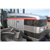 Image 16 : Agco White 6105 4wd tractor, cab, air, 3 remotes, 18.4x38, 1049 hours, one owner