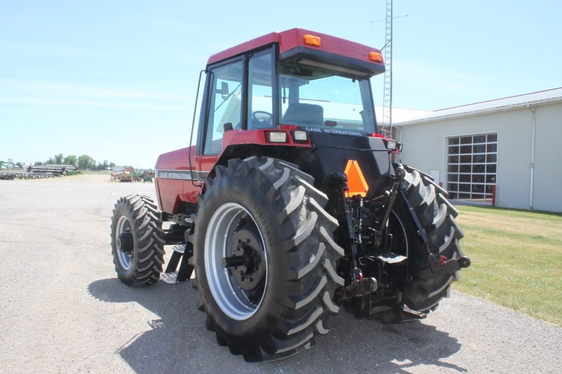 7110 Tacker CIH 7110 Magnum 4wd tractor, cab, air, powershift, 4Speed reverse, dual ...