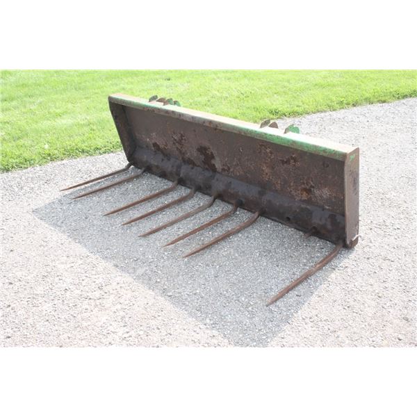 HLA 7' manure bucket, to fit JD 640