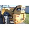 Image 9 : Caterpillar TH460 4wd telehandler, cab, 10,000Lb capacity, 44' reach, hydraulic levelling, hydraulic