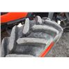 Image 12 : Kubota M7040 4wd tractor, cab, air, M25 SL loader, hydraulic shuttle, 16.9x28, 1 remote, 2990 hours