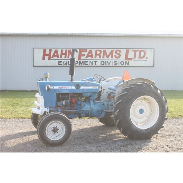 Ford 4000 2wd tractor,16.9x30, 1 remote, power steering, gas, showing 1295 hours, local consignment