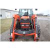 Image 13 : Kubota M6800 4wd tractor, cab, air, M21 loader, hydraulic shuttle with creeper, 16.9x30, 2 remotes,