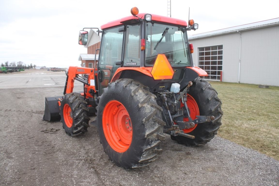 Kubota M6800 4wd tractor, cab, air, M21 loader, hydraulic shuttle with