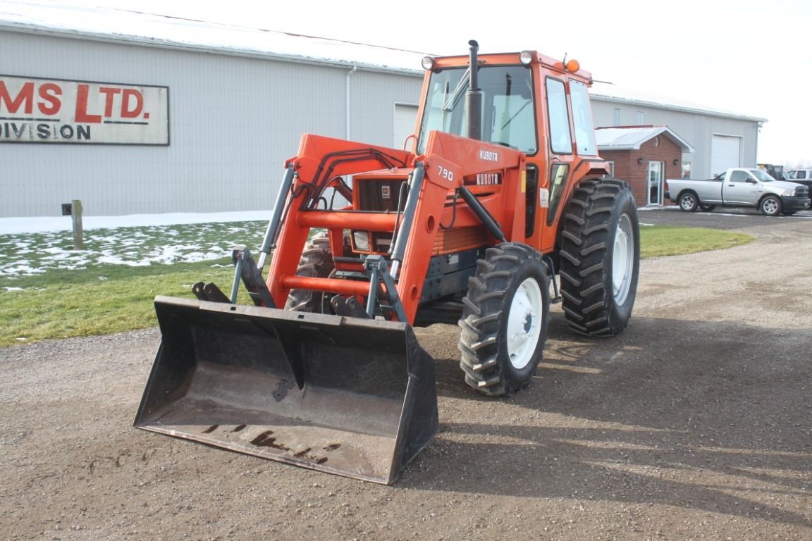 790 Loader Kubota M8950DT 4wd tractor, cab, 790 loader, 2 remotes, 4127 hours ...