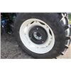 Image 9 : New Holland T4.100 4wd tractor, cab, air, 665TL loader, 12x12 shuttle, 2 remotes, 16.9x34, wheel wei