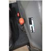 Image 17 : Kubota M6800 4wd tractor, cab, air, M920 SL loader, 16.9x30, hydraulic shuttle, 2 remotes, 3319 hour
