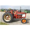 Image 5 : IH 784 2wd tractor, 16.9x34, 1 remote, 2980 hours, local farmer consignment