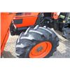 Image 12 : Kubota M6800 4wd tractor, cab, air, M720 loader, hydraulic shuttle, 16.9R30, 1 remote, 2839 hours, l