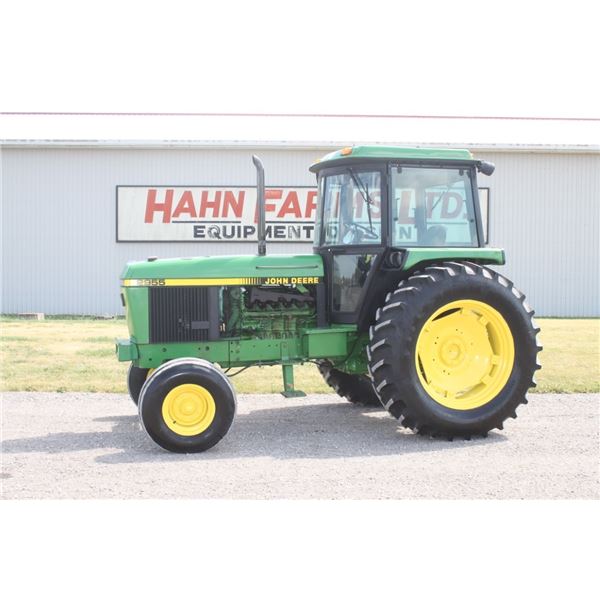 JD 2955 2wd tractor, cab, air, 2 remotes, hi/lo, 18.4x38, 3291 hours