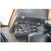 Image 15 : Case 870 2wd tractor, cab