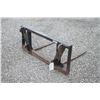 Image 3 : HLA 2 prong bale spear, Alo QT