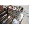 Image 3 : Unknown 5 tractor weights