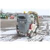 Image 5 : Tennant ATLV4300 self propelled leaf vacuum