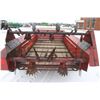 Image 13 : NH 514 single axle manure spreader, top beater, one owner