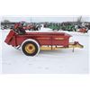 Image 5 : NH 514 single axle manure spreader, top beater, one owner