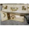 Image 13 : 3-PCS LUGGAGE 1-SALESMAN/MAGICIAN; 1-LG. & TRAINCASE; -ALL BEIGE-