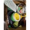 Image 3 : HOUSEHOLD TUPPERWARE, ETC.