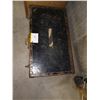 Image 2 : BLACK STEAM(ER) TRUNK