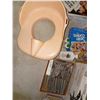 Image 2 : COLLECT: WATKINS, ROLLERS, PERSONALS, PERFUMES,ETC. SEE PHOTOS.