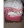 Image 1 : BAG OF TOWELS -NEW TO NEWER-WELL CARED FOR.