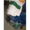 Image 1 : BAG OF BLANKETS & PILE: LOOSE BLANKETS. SEE PHOTOS. FAIRLY NEW.