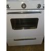 Image 2 : BEACH - GAS STOVE - SEE PICTURES.