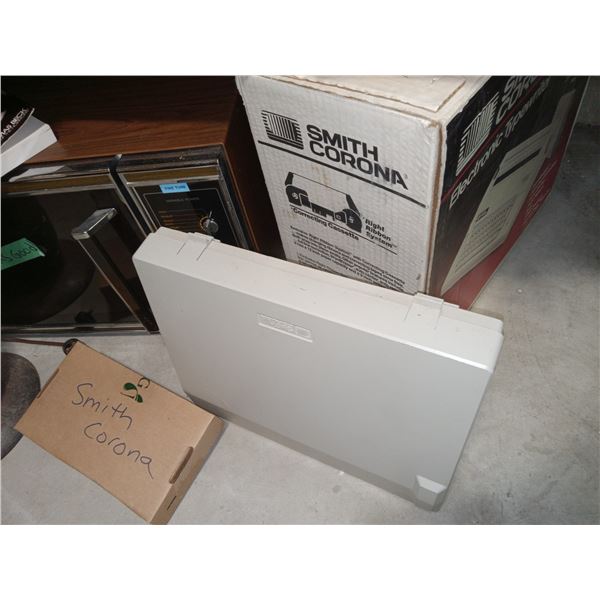ALL SHELF & FLOOR CONTENTS: BATHROOM, FLOORING, WOOD CRATES, ETC. SEE PICS.