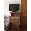 Image 3 : MICROWAVE STAND, T.V. & WOOD L.R. 2-PCS. TABLES. SEE PHOTOS.