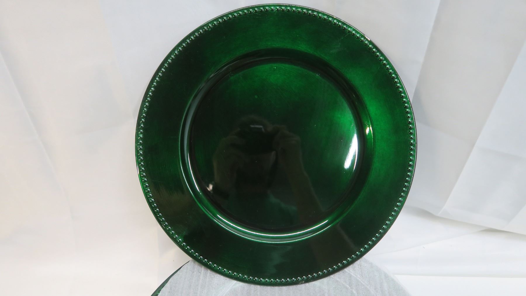 Hunter Green Charger Plates decorative Schmalz Auctions hunter-green-charger-plates-decorative-schmalz-auctions
