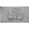 Image 5 : Party favor swan candle holders & name tags + ribbon