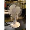 Image 1 : Stand up Fan - 28" Tall