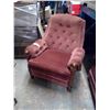 Image 4 : Vintage Pink Couch & 2 Chairs Set - Couch 7ft. Wide