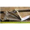 Image 1 : 4 adjustable wrenches