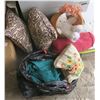 Image 1 : lot of Throw pillows + liners + Teddy bear, + flower basket