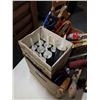 Image 4 : BOX OF TOOLS, SEALANT