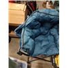 Image 3 : TEAL FOLDING OVERSIZED TUB ARMCHAIR WITH CARRY BAG