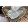 Image 3 : 2 BOXES OF CRYSTAL AND FROSTED GLASS