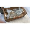 Image 4 : 2 BOXES OF CRYSTAL AND FROSTED GLASS