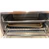 Image 3 : BLACK AND DECKER 6 SLICE TOASTER OVEN TESTED AND WORKING