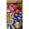 Image 4 : BOX OF FOOD ITEMS AND SERAN WRAP, ALUMINUM FOIL
