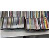 Image 2 : 2 TRAYS OF CDS