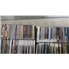 Image 4 : 2 TRAYS OF CDS