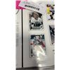 Image 7 : 4 WAYNE GRETZKY ITEMS - LIMITED EDITION UPPER DECK SHEET UNCUT, POST CARD, BEEHIVE GRETZKY