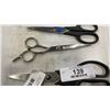 Image 3 : 3 PAIRS OF HAIRDRESSING SCISSORS AND 2 PAIRS HENCKELS SCISSORS